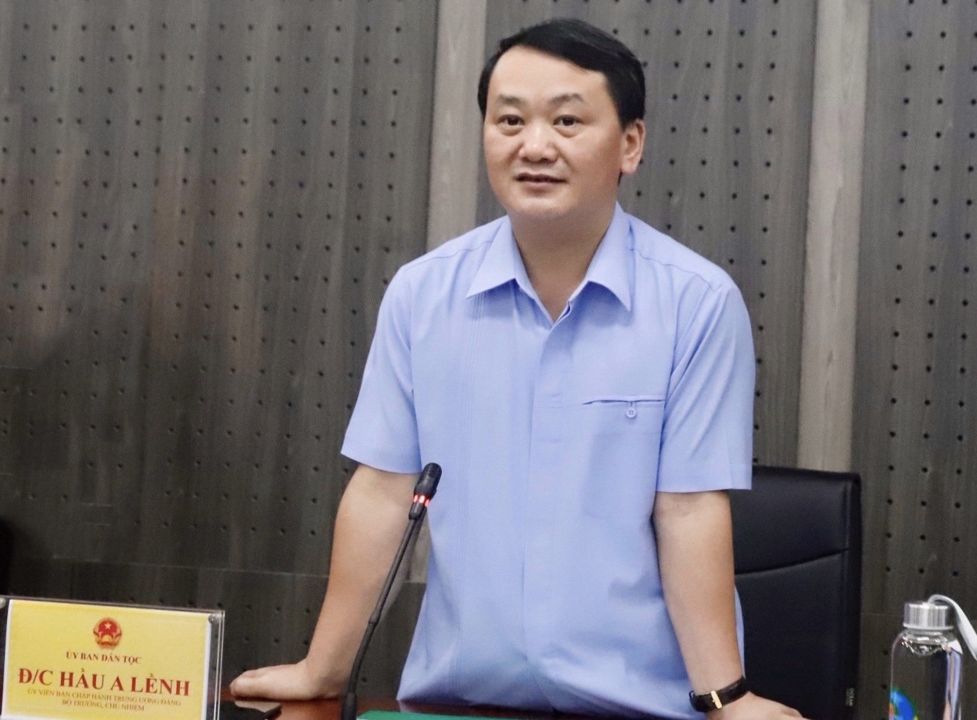 Bộ trưởng, Chủ nhiệm Hầu A Lềnh phát biểu chỉ đạo tại buổi làm việc