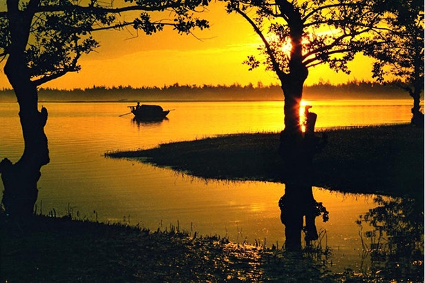 Bến Giang đình, nơi Nguyễn Du cùng gia đình cập bến về lại quê hương Tiên Điền           