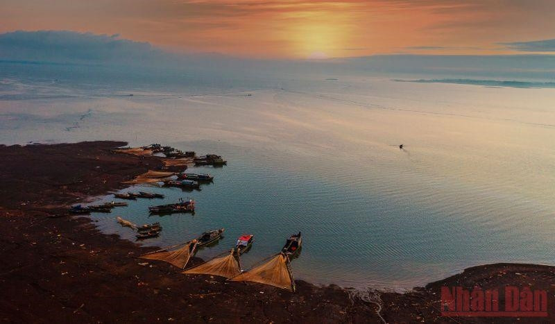 Bến Nôm đẹp ngỡ ngàng mùa nước cạn 11