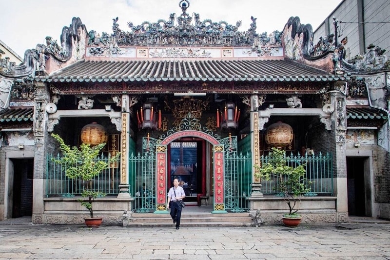 Chính điện Hội quán Tuệ Thành thuộc quận 5. TP. Hồ Chí Minh.  (Ảnh chụp trước thời điểm bùng phát dịch Covid-19)