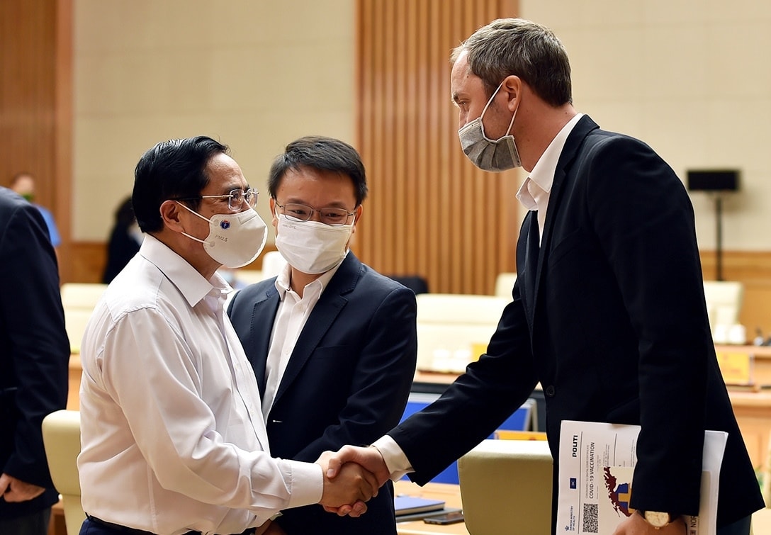 Thủ tướng Phạm Minh Chính và các đại biểu dự cuộc làm việc. Ảnh: VGP/Nhật Bắc Thủ tướng Phạm Minh Chính và các đại biểu dự cuộc làm việc. Ảnh: VGP/Nhật Bắc