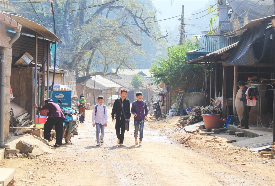 Trẻ em nam DTTS cần được quan tâm hơn trong thời gian tới. (Ảnh M.h)