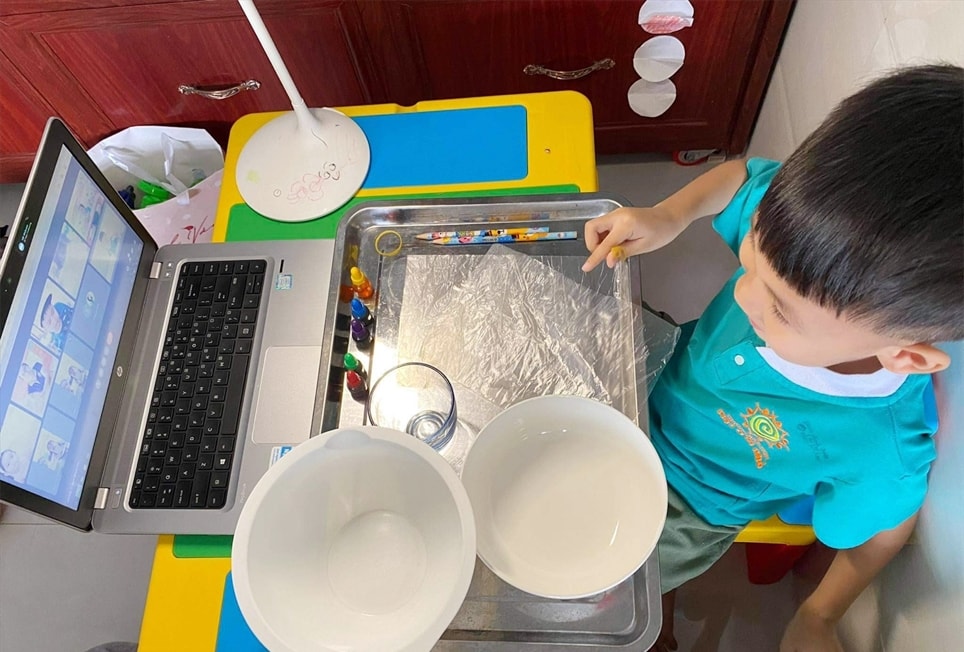 Trường Mầm non Mặt trời nhỏ thí điểm cho trẻ học trực tuyến vào dịp Hè 