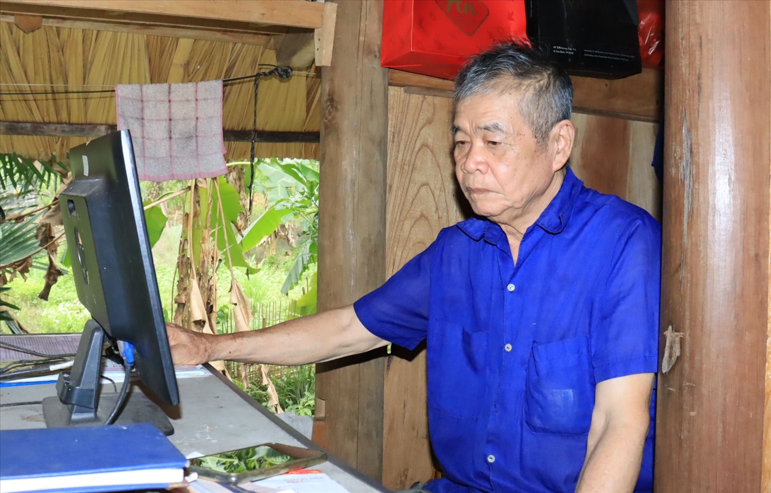 Nghệ nhân Ma Thanh Sợi miệt mài sưu tầm, nghiên cứu văn hoá dân gian Tày