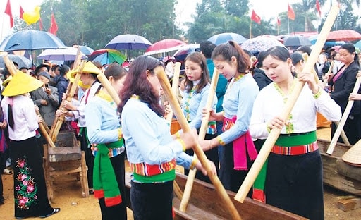 Lễ hội đâm đuống của người Mường Thanh Sơn Lễ hội đâm đuống của người Mường Thanh Sơn