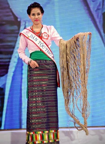 Mỗi nhóm dân tộc Thổ ở các địa phương khác nhau, trang phục sẽ có những đặc điểm khác nhau