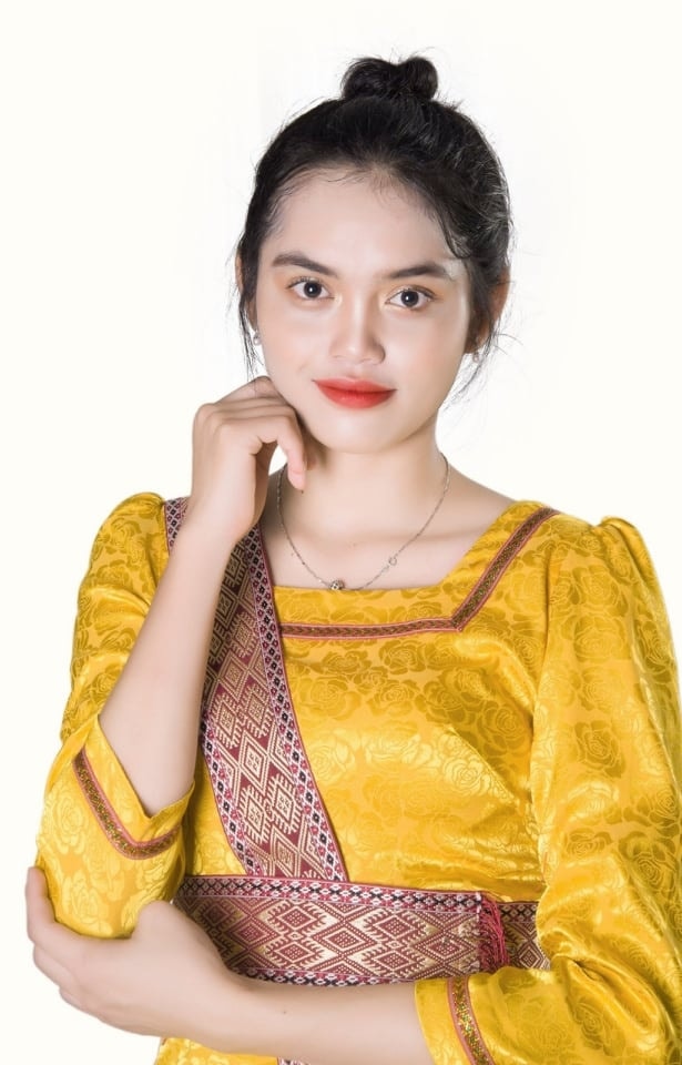 Đàng Vương Huyền Trân ghi điểm với khán giả nhờ nhan sắc xinh đẹp cùng chiều cao 1,76m Đàng Vương Huyền Trân ghi điểm với khán giả nhờ nhan sắc xinh đẹp cùng chiều cao 1,76m