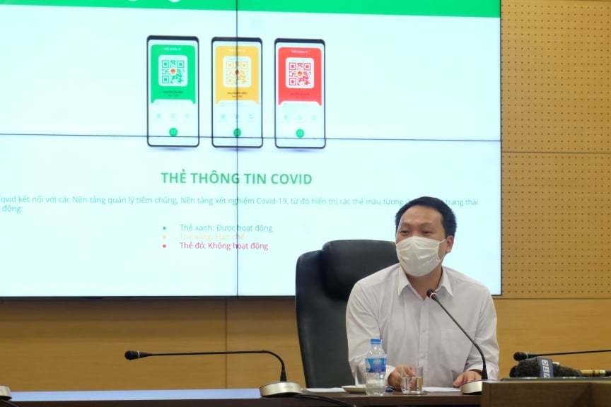Thứ trưởng Bộ TT&TT giới thiệu ứng dụng PC-Covid. Ảnh: Mạnh Hưng Thứ trưởng Bộ TT&TT giới thiệu ứng dụng PC-Covid. Ảnh: Mạnh Hưng