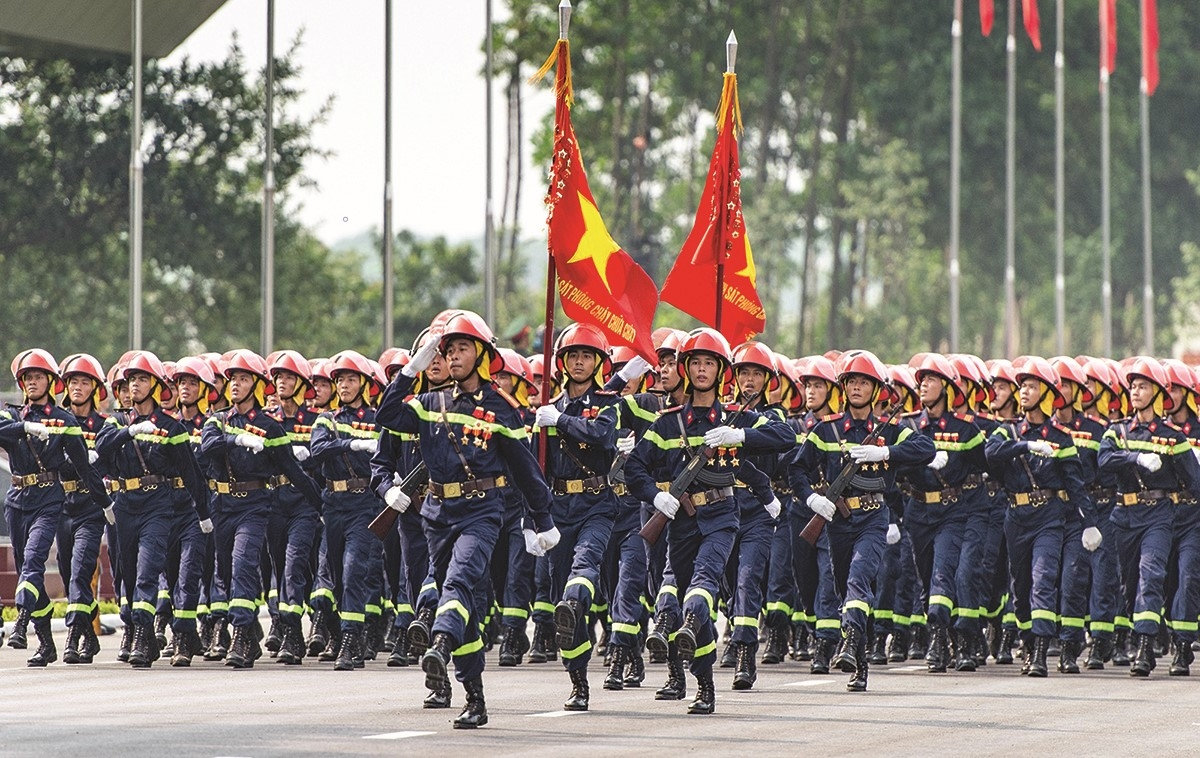 Tự hào lực lượng Cảnh sát Phòng cháy, chữa cháy và Cứu nạn, cứu hộ. Ảnh: Vũ Ngọc Hoàng