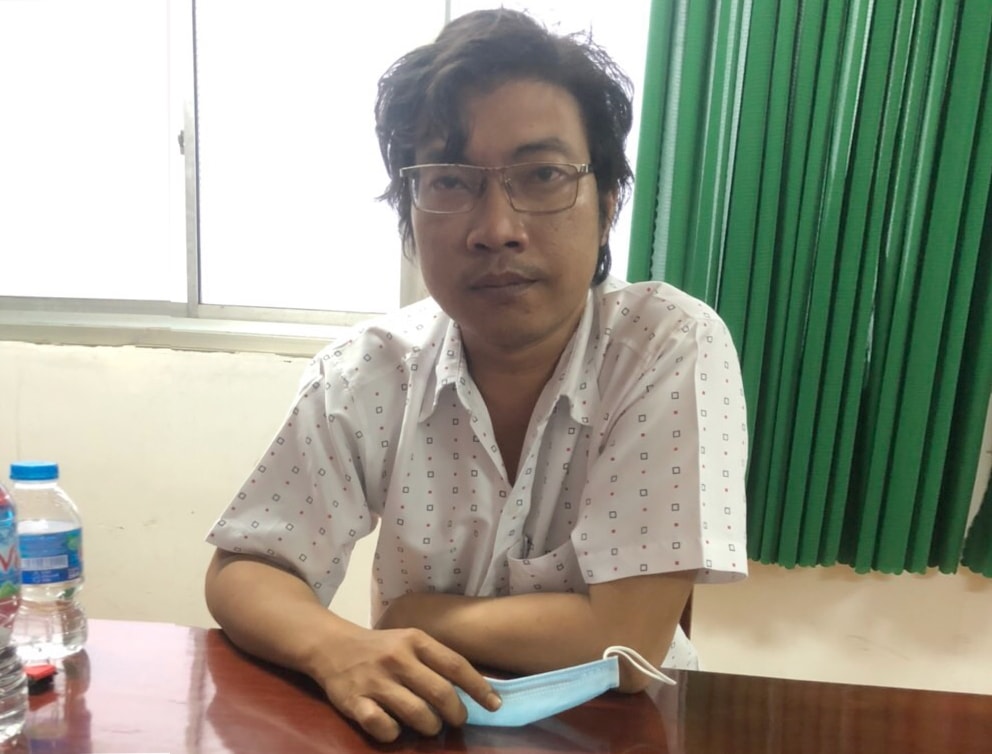 Võ Hoàng Thơ tại cơ quan Cảnh sát Điều tra