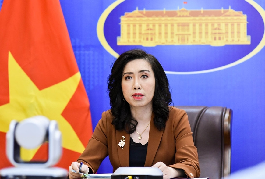 Người Phát ngôn Lê Thị Thu Hằng tại họp báo thường kỳ chiều 7/10. Ảnh: HỒNG NGUYỄN 