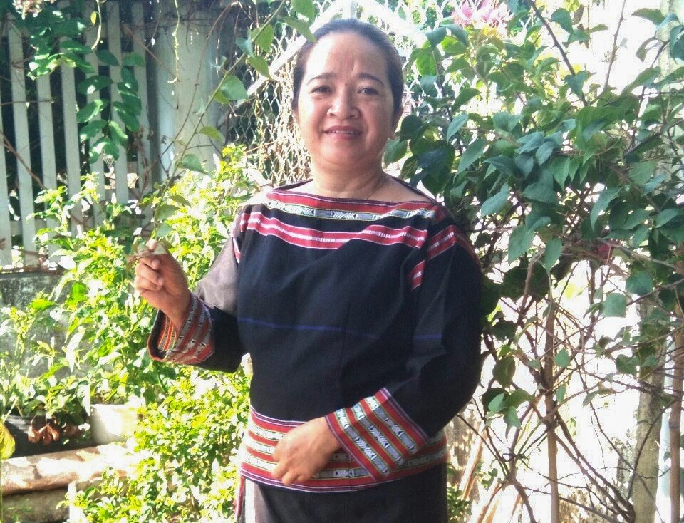 Chị Nay H’Li Na, Chủ tịch Hội LHPN xã Ia Rbol, thị xã Ayun Pa (Gia Lai) Chị Nay H’Li Na, Chủ tịch Hội LHPN xã Ia Rbol, thị xã Ayun Pa (Gia Lai)