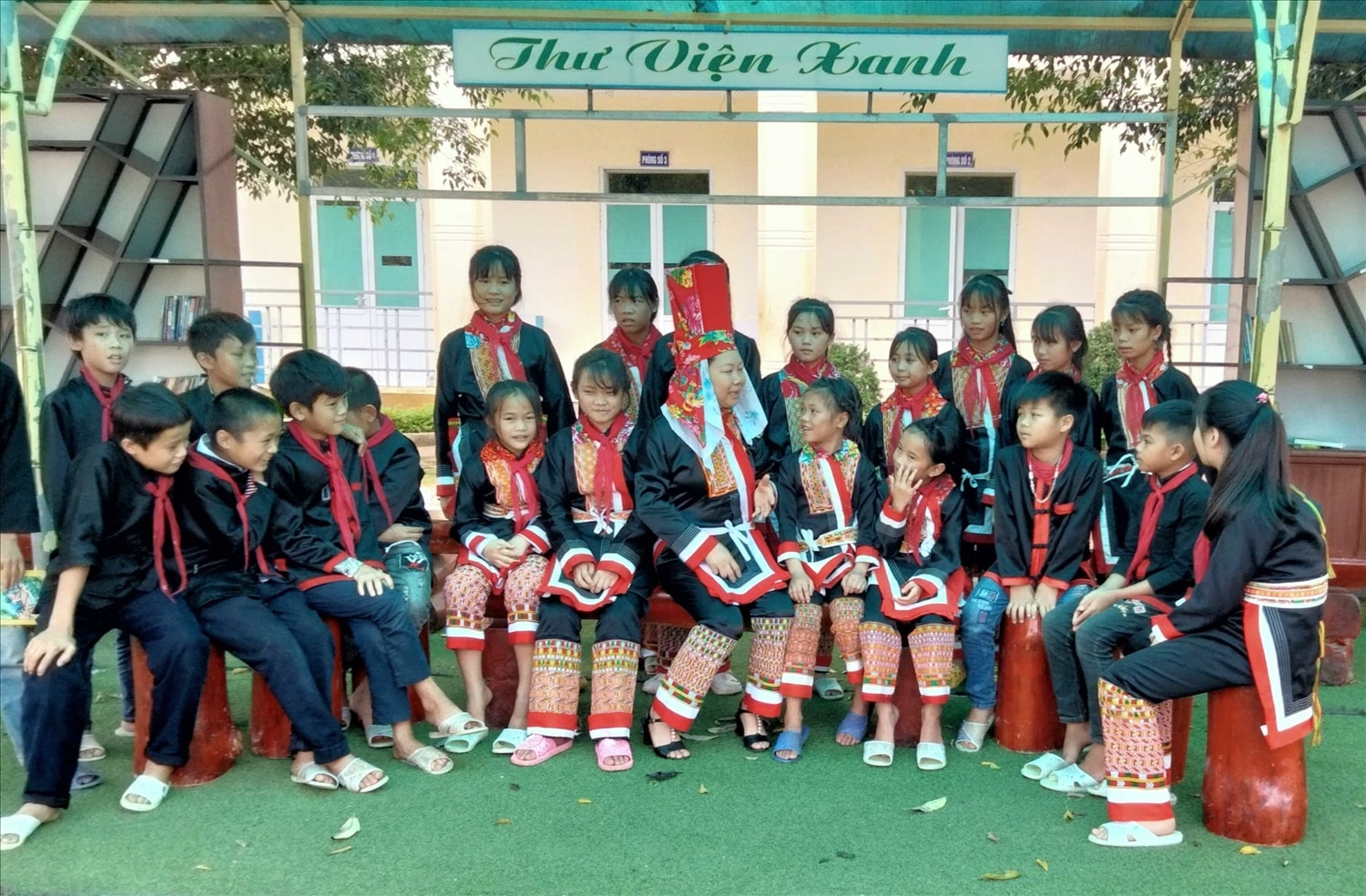 15 năm công tác, lớp học của cô Lý Thị Hạnh luôn đông học sinh. (Ảnh chụp trước ngày 27/4/2021)