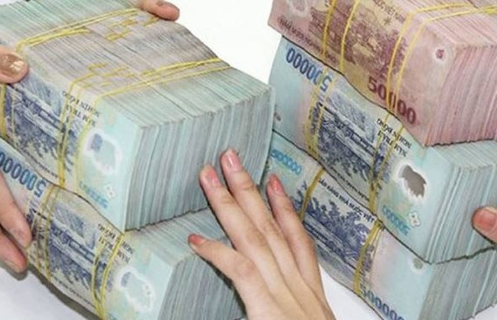 Lượng tiền gửi vào ngân hàng thấp nhất trong gần 10 năm qua.