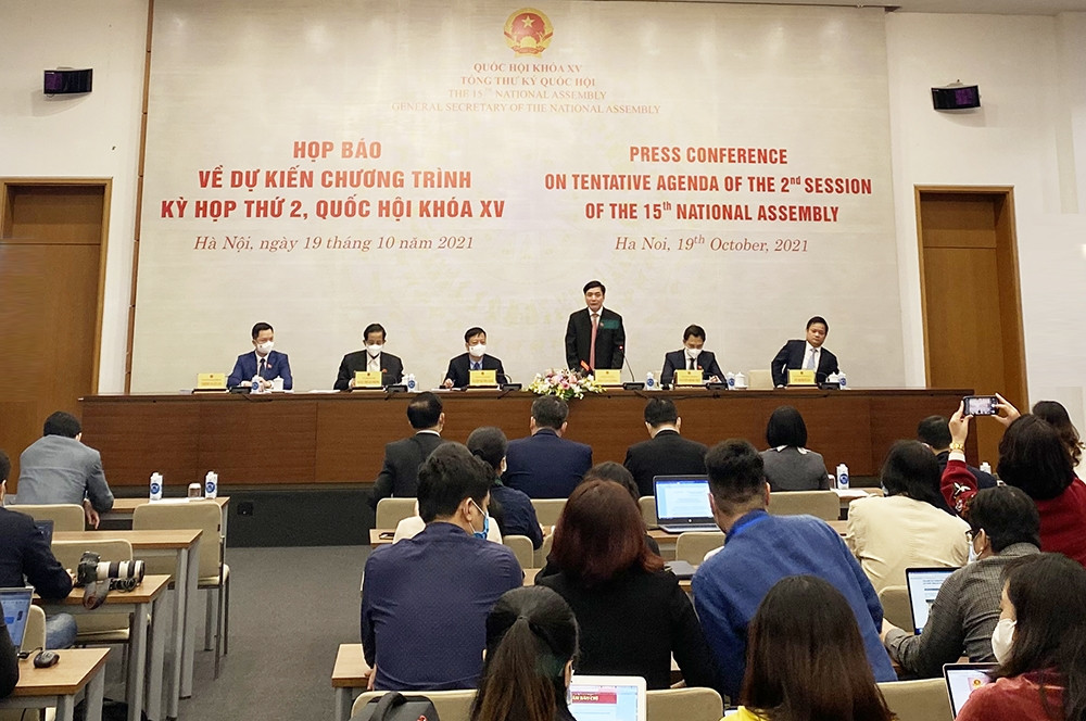 Tổng Thư ký Quốc hội, Chủ nhiệm Văn phòng Quốc hội Bùi Văn Cường chủ trì họp báo