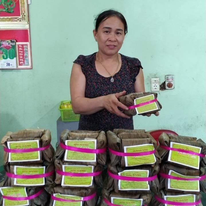 Bánh gai Tứ Trụ mang một hương vị đặc biệt riêng so với bánh gai nơi khác