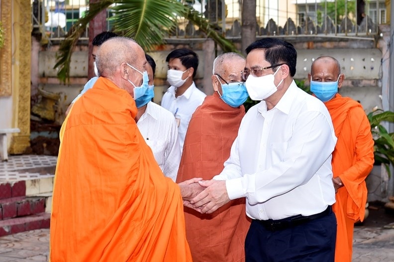 Thủ tướng Phạm Minh Chính đến thăm chúc mừng Đại lễ Phật đản Ban trị sự Giáo hội phật giáo Việt Nam TP. Cần Thơ, ngày 22/5/2021. Ảnh: VGP/Nhật Bắc Thủ tướng Phạm Minh Chính đến thăm chúc mừng Đại lễ Phật đản Ban trị sự Giáo hội phật giáo Việt Nam TP. Cần Thơ, ngày 22/5/2021. Ảnh: VGP/Nhật Bắc