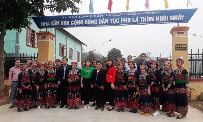 Nhà văn hóa cộng đồng dân tộc Phù Lá thôn Ngòi Nhầy được xây dựng và hoàn thành đầu năm 2021, giúp người dân địa phương có nơi sinh hoạt văn hóa, giữ gìn bản sắc dân tộc