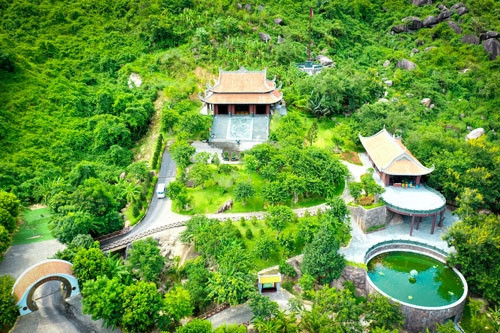 Khu du lịch Núi Thần Tài (TP Đà Nẵng) chỉnh trang lại nhiều hạng mục để chuẩn bị mở cửa đón khách vào đầu tháng 12 Ảnh: BÍCH HƯƠNG Khu du lịch Núi Thần Tài (TP Đà Nẵng) chỉnh trang lại nhiều hạng mục để chuẩn bị mở cửa đón khách vào đầu tháng 12 Ảnh: BÍCH HƯƠNG