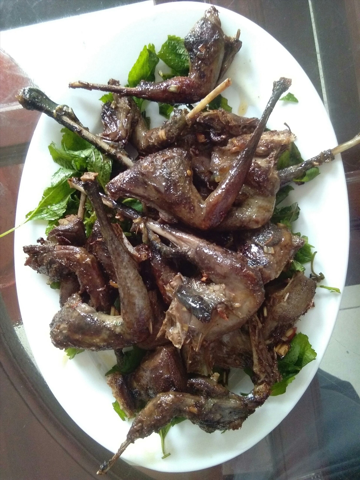 Cò rừng được chế biến để phục vụ khách tại một nhà hàng Cò rừng được chế biến để phục vụ khách tại một nhà hàng