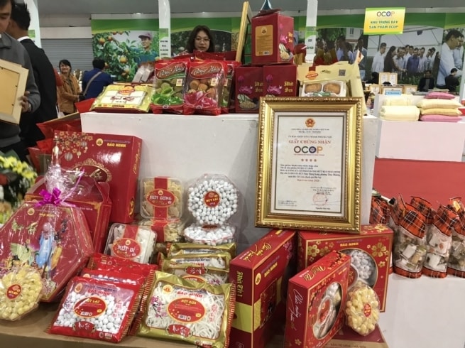 Phát triển sản phẩm OCOP cần gắn với đặc trưng, thế mạnh vùng miền của từng địa phương. Phát triển sản phẩm OCOP cần gắn với đặc trưng, thế mạnh vùng miền của từng địa phương.