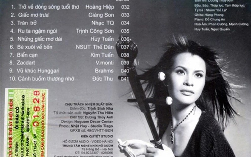 Bìa đĩa CD có bản ghi Giấc mơ trưa do Thùy Anh biểu diễn Bìa đĩa CD có bản ghi Giấc mơ trưa do Thùy Anh biểu diễn