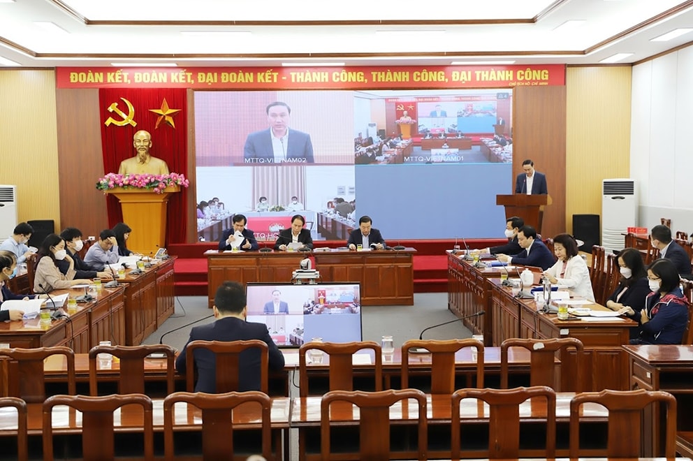 Quang cảnh cuộc họp