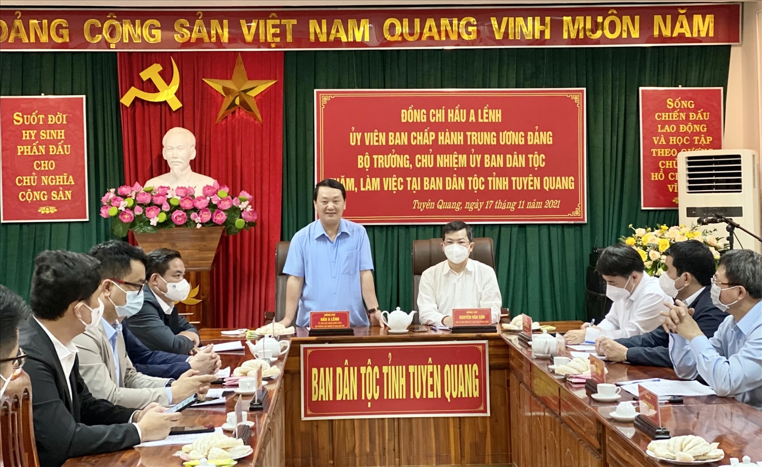 Toàn cảnh buổi làm việc