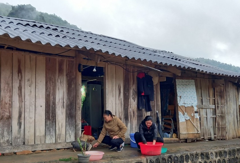 Dãy nhà công vụ của các cô giáo cắm bản