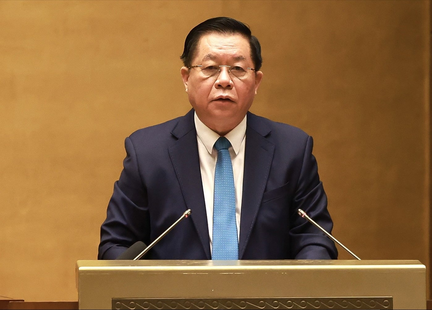 Trưởng Ban Tuyên giáo Trung ương Nguyễn Trọng Nghĩa trình bày Báo cáo  Trưởng Ban Tuyên giáo Trung ương Nguyễn Trọng Nghĩa trình bày Báo cáo  