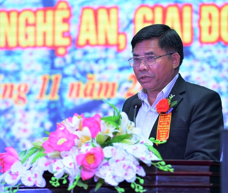 Thứ trưởng, Phó Chủ nhiệm UBDT- Y Thông phát biểu tại Hội nghị