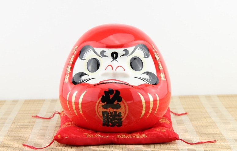 Búp bê Daruma là món quà lưu niệm cho du khách khi đến tham quan đất nước Nhật Bản