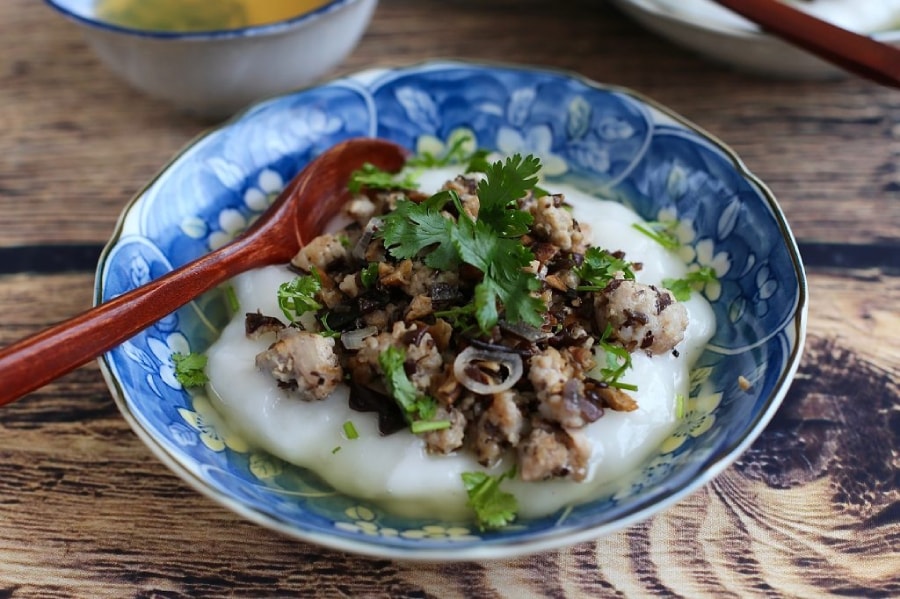 Món bánh đúc nóng Hà Thành