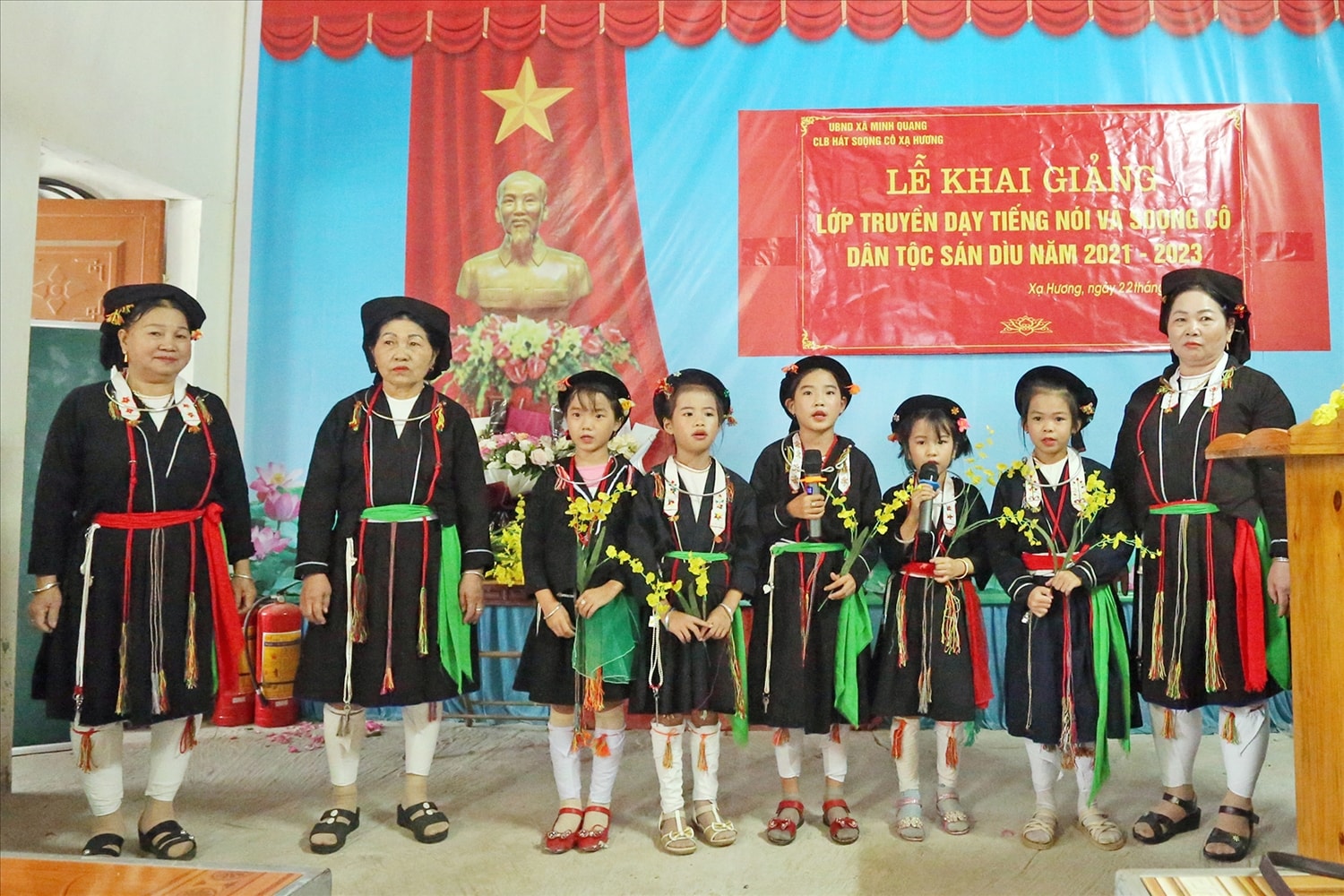 Giữ gìn tiếng nói là bảo tồn bản sắc văn hóa dân tộc
