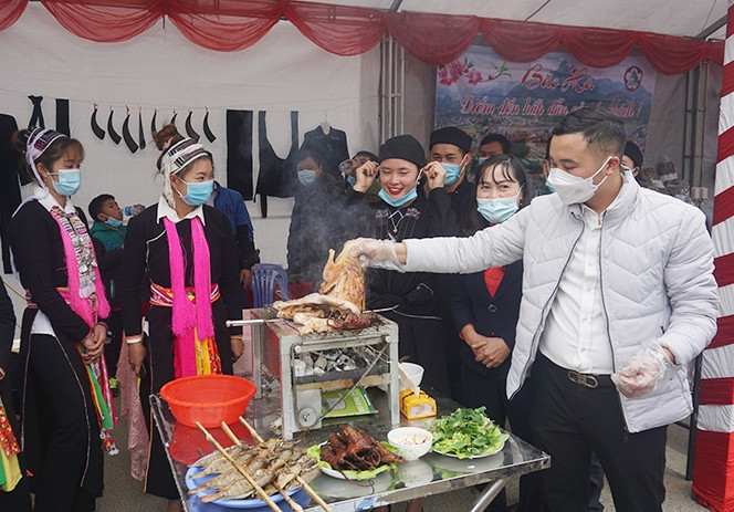 Trải nghiệm ẩm thực của đồng bào vùng cao