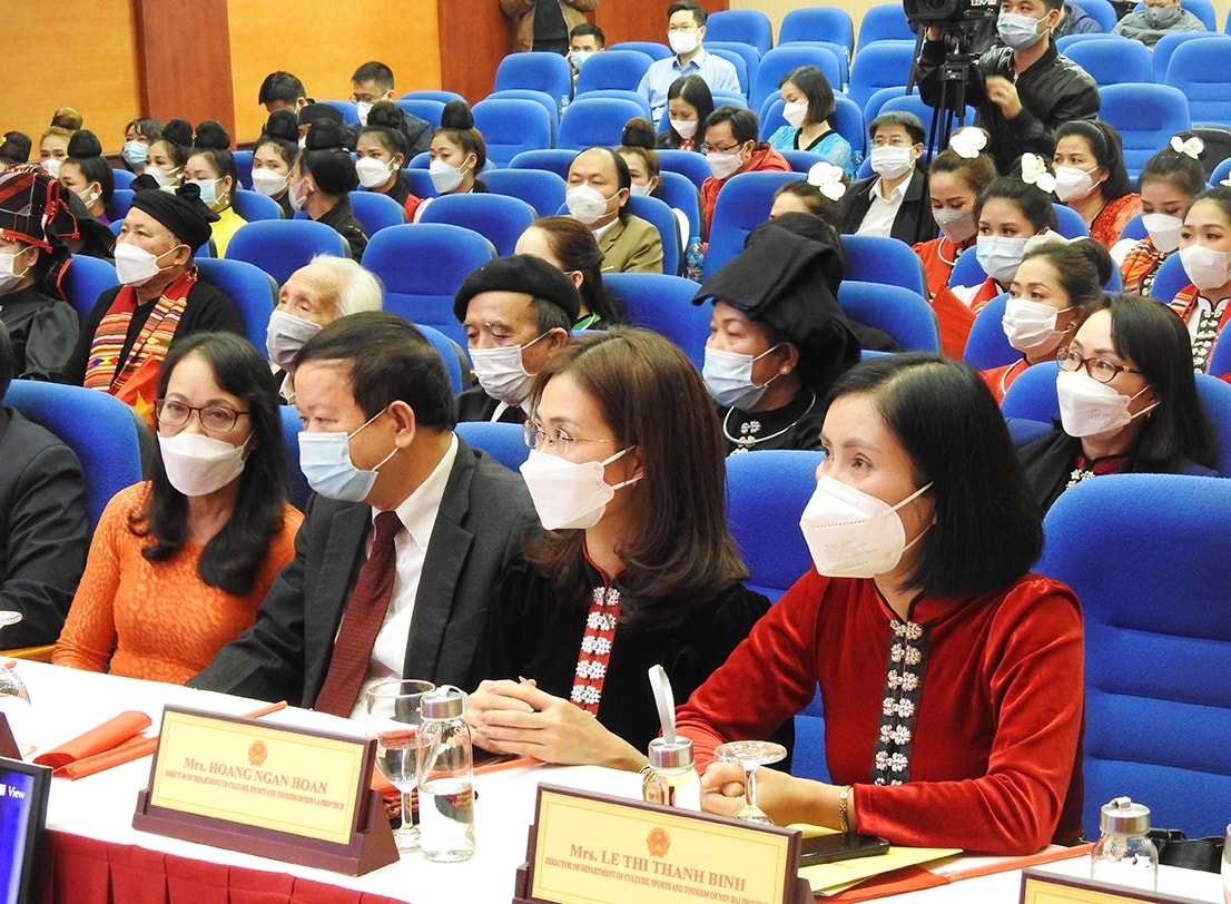 Đại diện Lãnh đạo các bộ, ban, ngành Trung ương tại điểm cầu trực tuyến