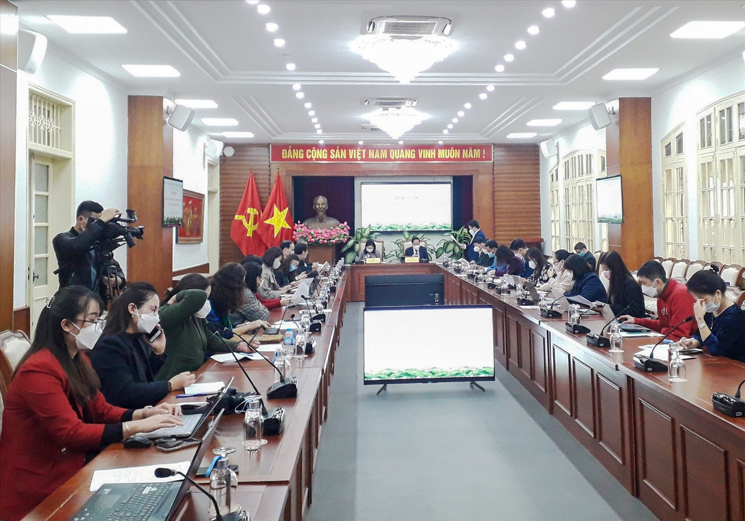 Toàn cảnh buổi họp báo