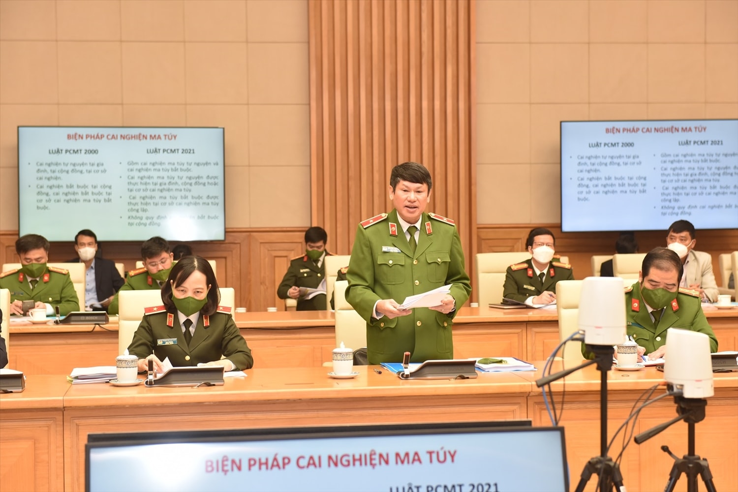 Thiếu tướng Nguyễn Văn Viện, Cục trưởng Cục Cảnh sát điều tra tội phạm ma tuý trình bày nội dung cơ bản của Luật Phòng, chống ma tuý 2021 Thiếu tướng Nguyễn Văn Viện, Cục trưởng Cục Cảnh sát điều tra tội phạm ma tuý trình bày nội dung cơ bản của Luật Phòng, chống ma tuý 2021
