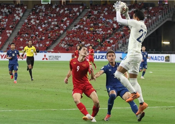 Việt Nam dừng bước tại bán kết AFF Cup 2020 khi không thể đảo ngược kết quả 0-2 ở lượt đi trước Thái Lan. (Ảnh: VFF)
