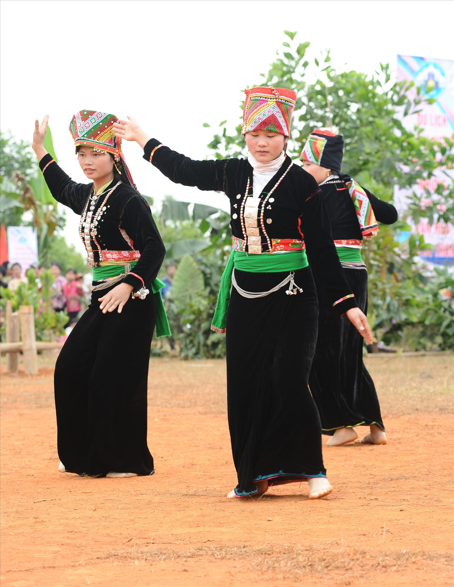 Điệu múa đuổi chim