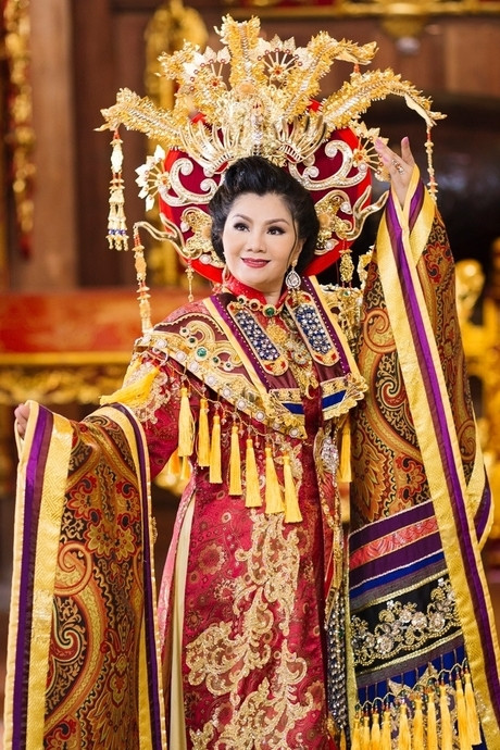Thời trang Việt “tái sinh” rực rỡ hậu giãn cách 2