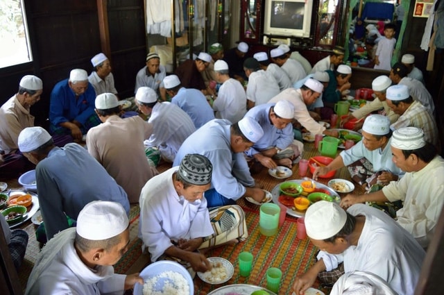Cà ri là món ăn không thể thiếu trong dịp Tết của đồng bào Chăm