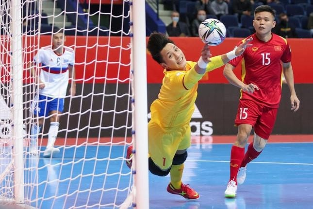 Hồ Văn Ý tỏa sáng trong màu áo tuyển Việt Nam ở FIFA World Cup 2021.