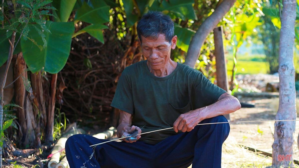 Giữ nghề làm nón Đan Du