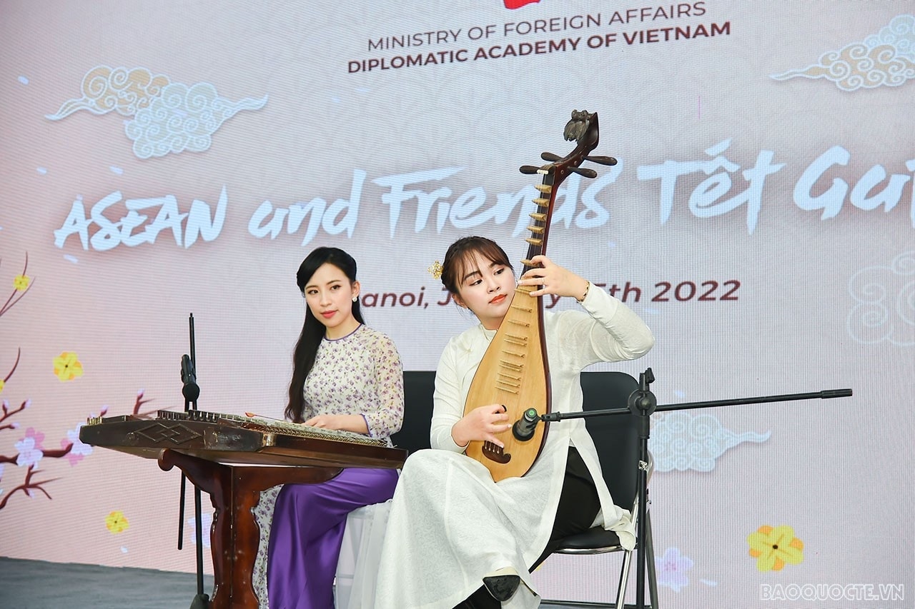 Giao lưu Tết: ASEAN và những người bạn 16