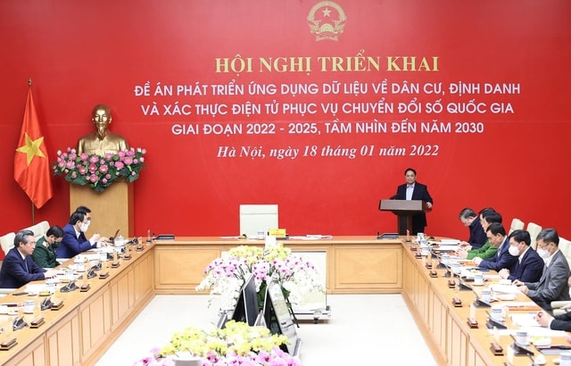 Thủ tướng Phạm Minh Chính khẳng định, việc thực hiện Đề án được xác định là một trong những nội dung quan trọng, có tính đột phá của Chương trình chuyển đổi số của Chính phủ trong năm 2022 và những năm tiếp theo. Ảnh: VGP/Nhật Bắc Thủ tướng Phạm Minh Chính khẳng định, việc thực hiện Đề án được xác định là một trong những nội dung quan trọng, có tính đột phá của Chương trình chuyển đổi số của Chính phủ trong năm 2022 và những năm tiếp theo. Ảnh: VGP/Nhật Bắc