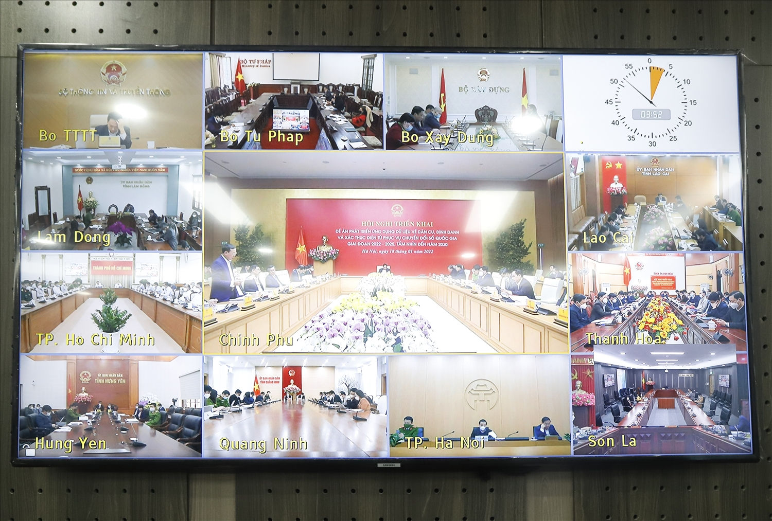 Hội nghị được kết nối trực tuyến tới trụ sở các bộ, cơ quan ngang bộ, cơ quan thuộc Chính phủ và các địa phương trên cả nước