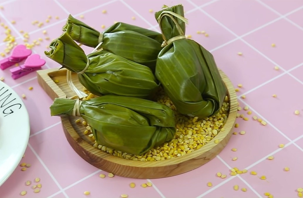 Chiếc bánh uôi giàu tính nhân văn của người Mường Chiếc bánh uôi giàu tính nhân văn của người Mường