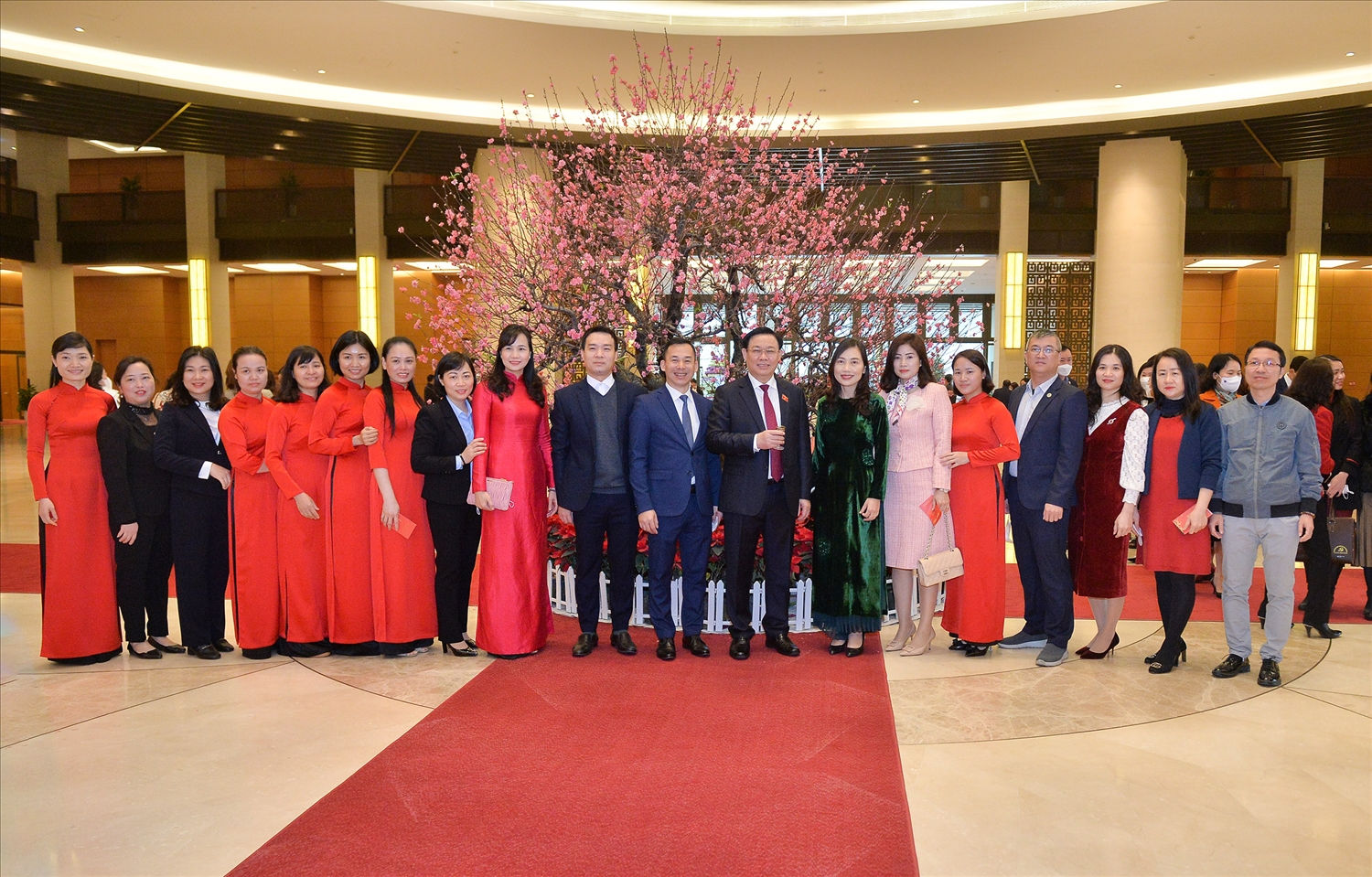 Chủ tịch Quốc hội Vương Đình Huệ: Năm 2022- Đáp ứng những yêu cầu kiến tạo, phát triển đất nước nhanh, bền vững 6