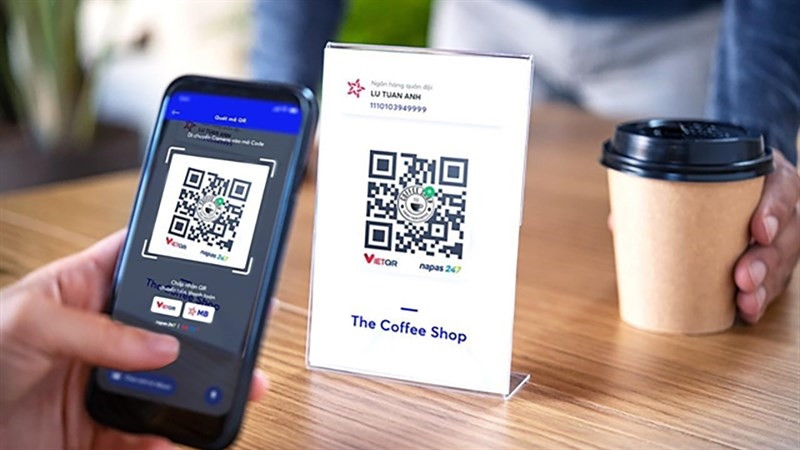 Quét QR thanh toán tại quán coffee Quét QR thanh toán tại quán coffee